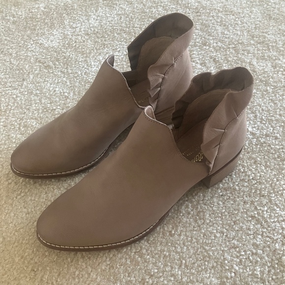 Seychelles Renowned Bootie Taupe Size 37.5 - Picture 2 of 16